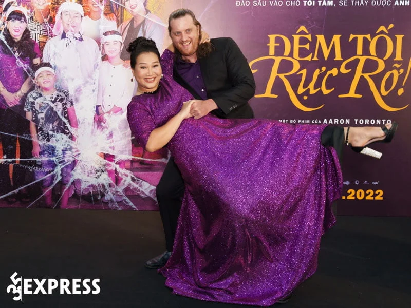 ra-mat-phim-ve-bi-kich-gia-dinh-viet-cua-dao-dien-my-aaron-toronto-1-35express