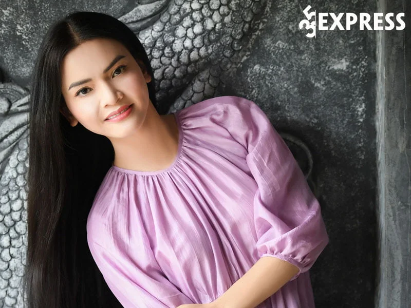 su-nghiep-cua-ca-si-pham-phuong-thao-1-35express