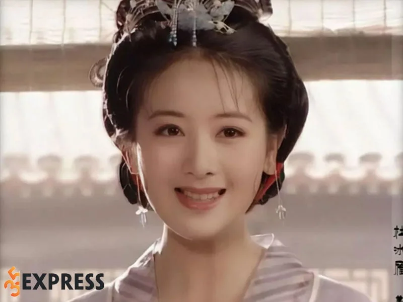 su-nghiep-cua-nu-dien-vien-tieu-ly-lam-35express
