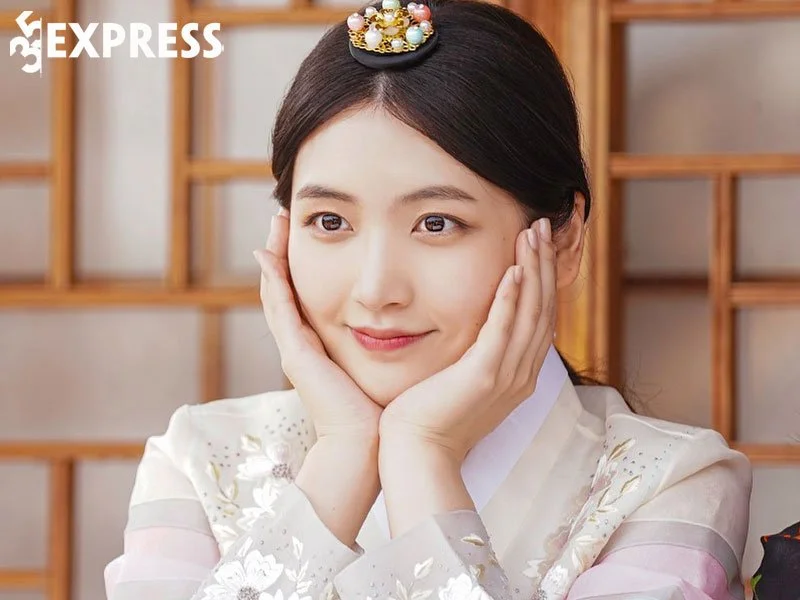 su-nghiep-dien-xuat-cua-yeoreum-hello-venus-35express