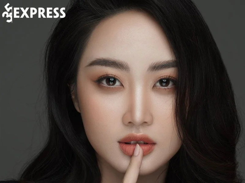 tom-tat-ly-lich-tieu-su-cua-hoa-khoi-vu-nhu-quynh-35express