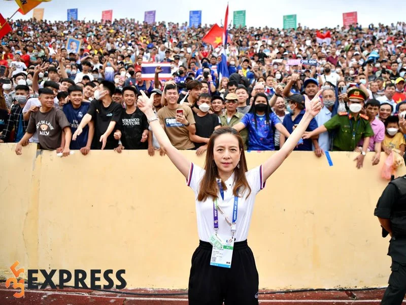 chan-dung-hinh-anh-ngoai-doi-van-nguoi-me-cua-madam-pang-1-35express