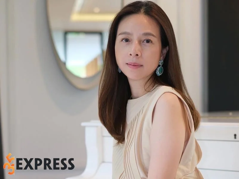 chan-dung-hinh-anh-ngoai-doi-van-nguoi-me-cua-madam-pang-3-35express