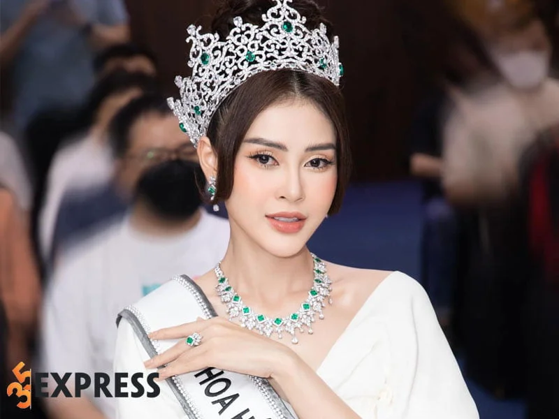 hoa-hau-ly-kim-thao-len-tieng-ve-tin-don-mua-giai-35express