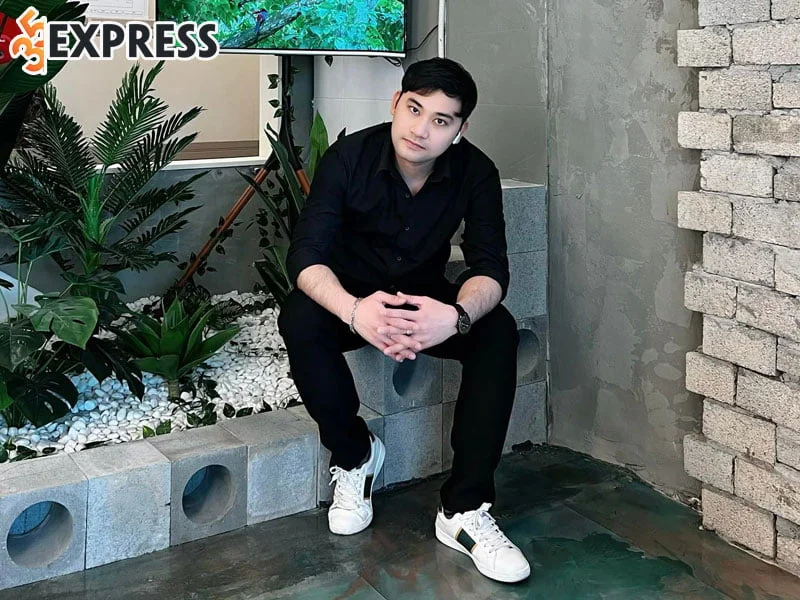 khoi-dau-voi-nhung-video-nau-an-cua-tiktoker-tieu-minh-1-35express