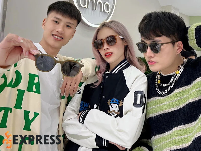 ngoc-matcha-cung-team-dat-villa-co-mat-o-da-nang-35express