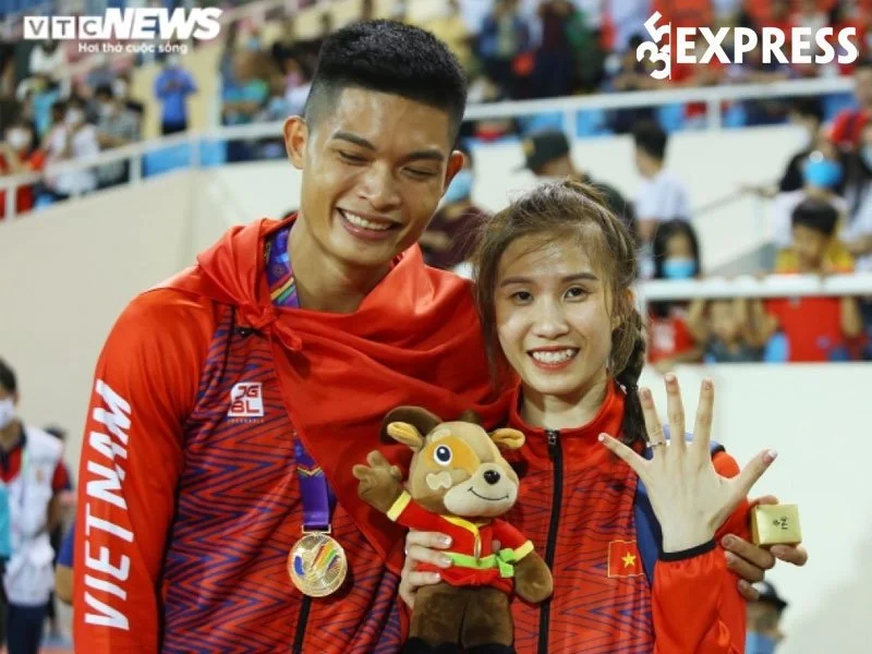 nguyen-tien-trong-bat-ngo-cau-hon-vdv-nguyen-thi-phuong-trinh-tai-sea-games-31-1-35express