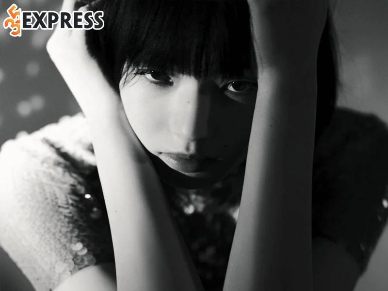 nhung-hinh-anh-dep-cua-nguoi-mau-nana-komatsu-4-35express