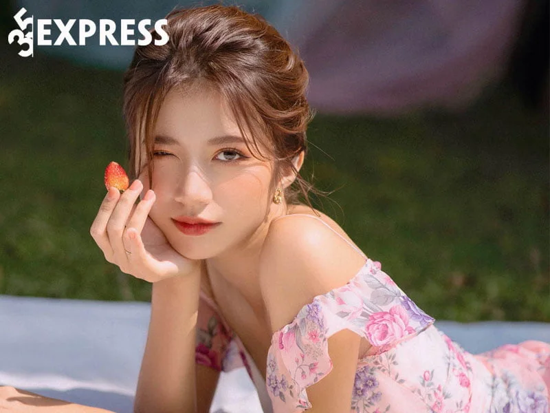 nhung-hinh-anh-xinh-dep-cua-ngoc-huyen-van-van-ba-cham-2-35express