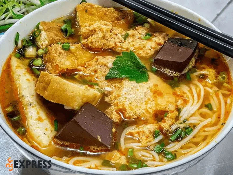 quan-an-sang-bun-rieu-cua-yen-35express