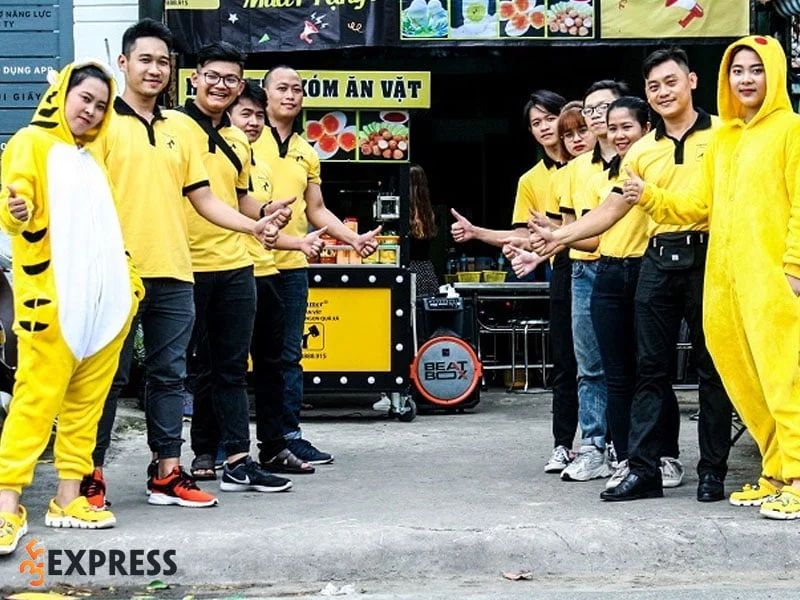 quan-an-vat-quan-7-gia-re-tra-sua-pho-mai-hammer-35express