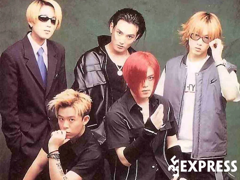 su-nghiep-am-nhac-cua-ca-si-kangta-35express