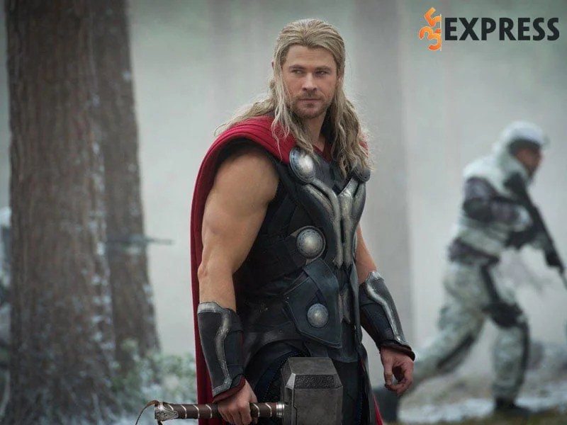 su-nghiep-dien-xuat-cua-dien-vien-chris-hemsworth-2-35express