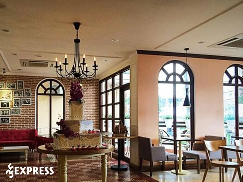 sweethome-bakery-cua-hang-banh-sinh-nhat-tai-tphcm-35express