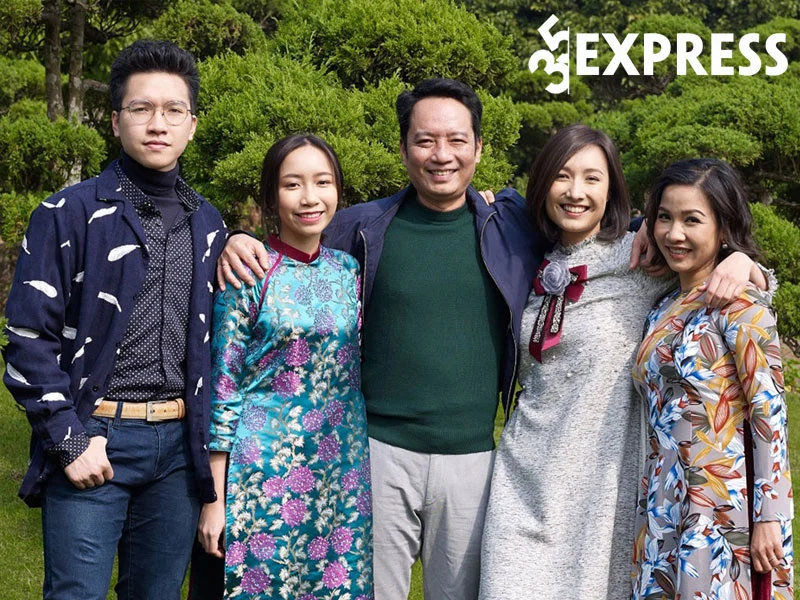 tom-tat-ly-lich-tieu-su-cua-ca-si-anna-truong-1-35express