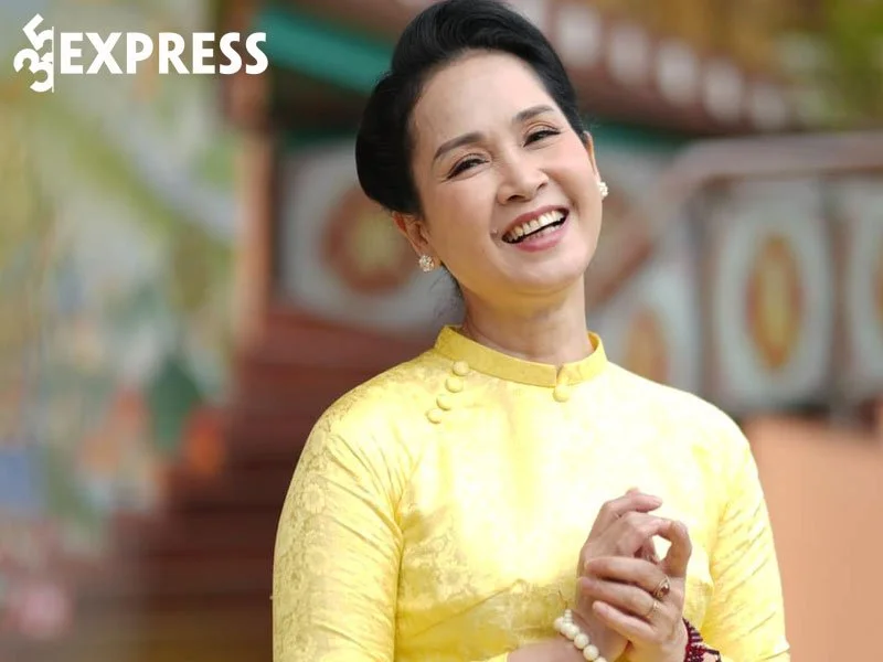 tom-tat-ly-lich-tieu-su-nsnd-lan-huong-35express