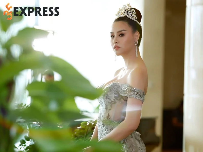 tom-tat-tieu-su-ly-lich-ve-pham-thuy-trang-35express