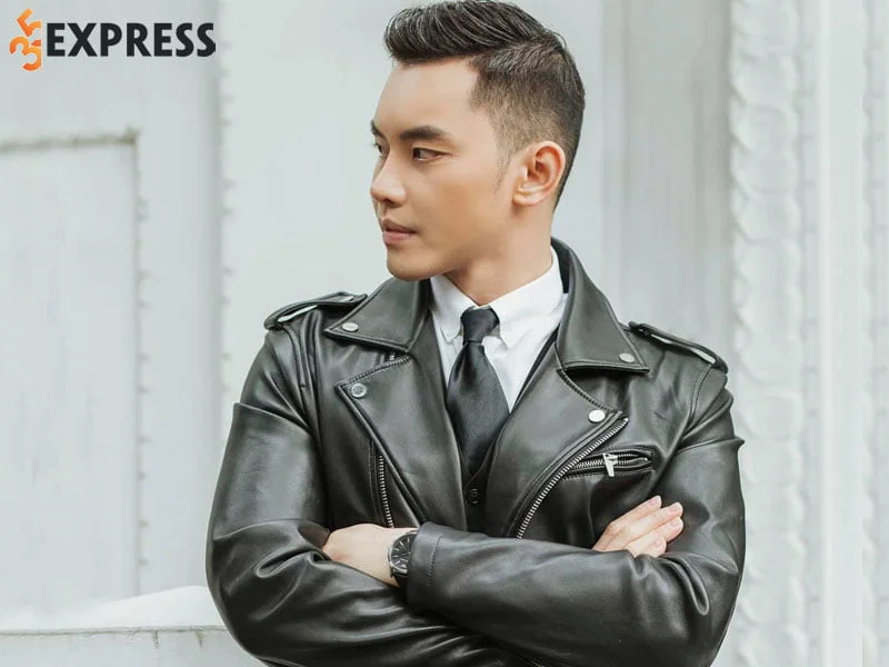 tran-manh-khang-hanh-trinh-tro-thanh-mc-noi-tieng-1-35express