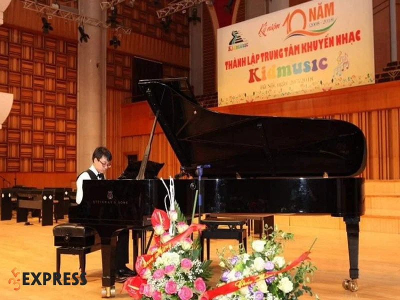 trung-tam-khuyen-nhac-kidmusic-35express