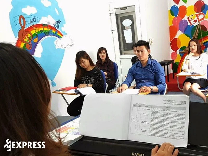 trung-tam-nghe-thuat-edumesa-35express
