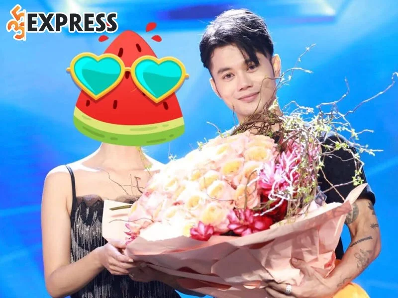 bi-duy-minh-bi-boc-phot-qua-khu-cam-sung-no-tien-ban-gai-35express