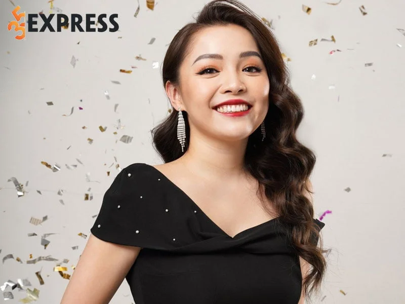 blogger-trinh-pham-la-ai-1-35express