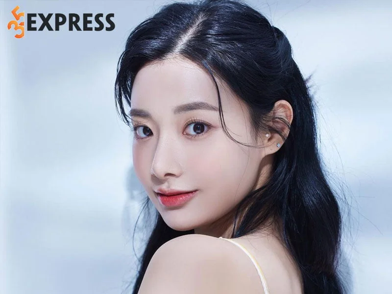 ca-si-lee-hyun-joo-la-ai-1-35express