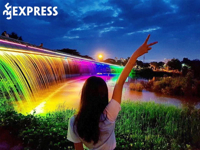 cau-anh-sao-35express