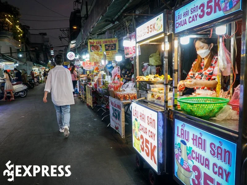 cho-an-vat-ho-thi-ky-dia-diem-check-in-sai-gon-pho-bien-35express