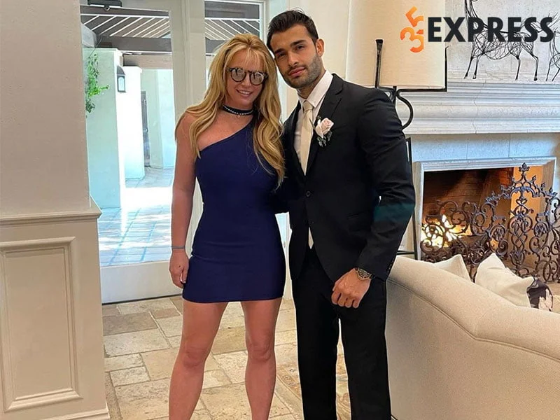 dien-vien-sam-asghari-da-lam-gi-de-tro-thanh-nua-kia-hoan-hao-cua-britney-spears-35express
