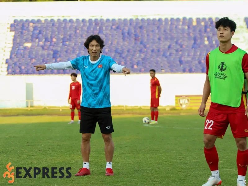 gong-oh-kyun-duoc-hlv-park-hang-seo-giao-quyen-dan-dat-u23-viet-nam-1-35express