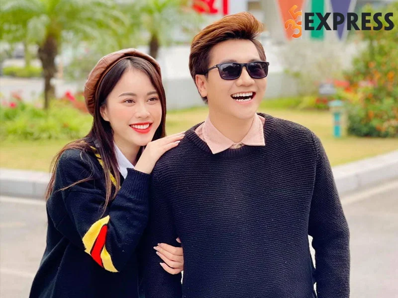 hanh-trinh-su-nghiep-cua-nam-mc-cong-to-1-35express