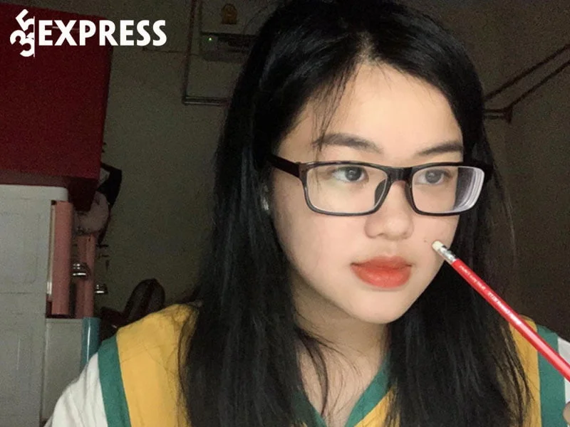 hoang-thi-thanh-huyen-bi-boc-phot-vi-nhan-vo-diem-ielts-1-35express