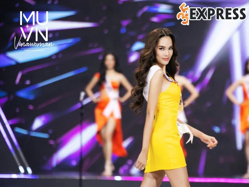 le-hoang-phuong-toa-sang-trong-dem-ban-ket-hoa-hau-hoan-vu-viet-nam-2022-1-35express
