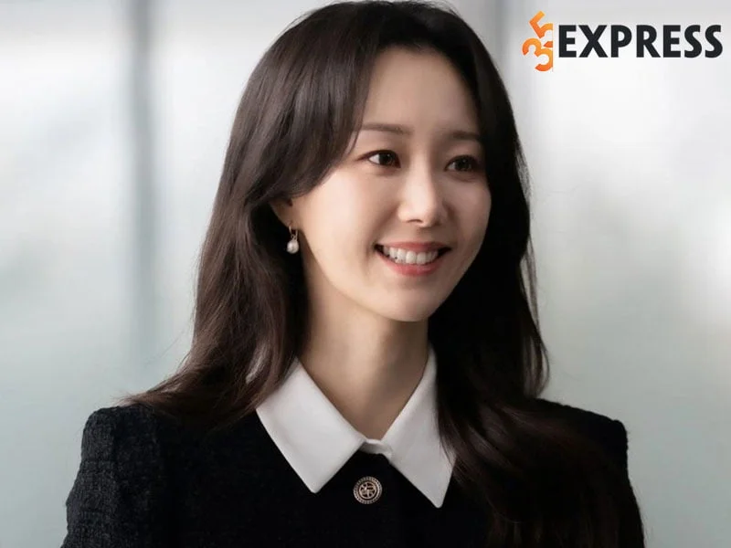 lee-yoo-young-bong-hoa-no-muon-cua-man-anh-han-1-35express