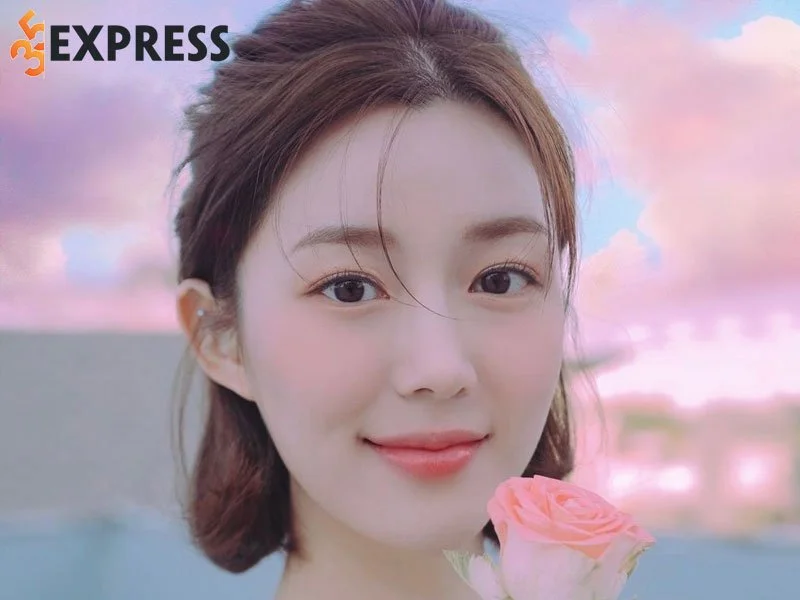 mot-so-hinh-anh-xinh-dep-cua-dien-vien-lee-da-in-3-35express