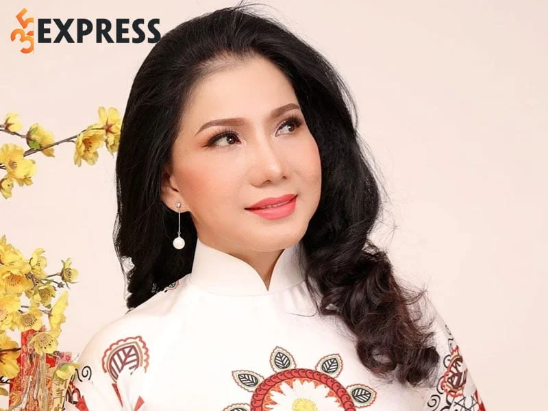 nsut-phuong-loan-la-ai-1-35express