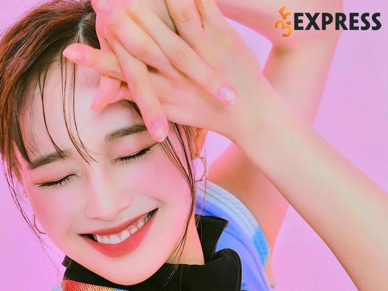 nu-ca-si-nhom-loona-chuu-dam-don-kien-bi-cong-ty-nguoc-dai-35express