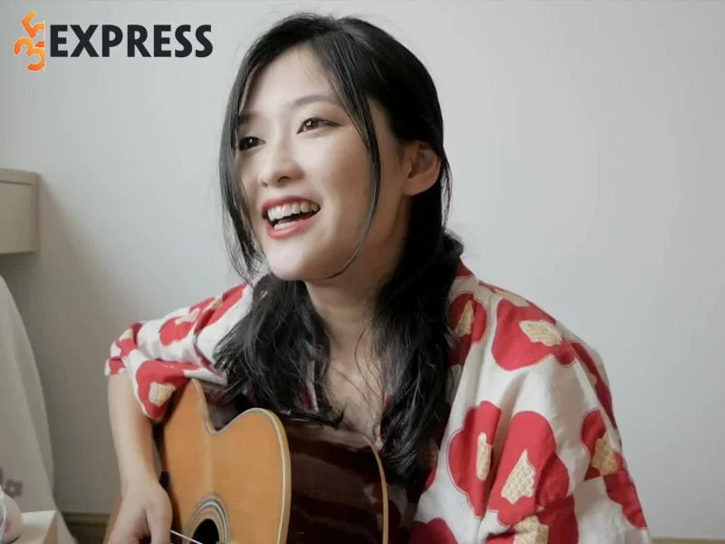 quyet-dinh-sinh-song-tai-viet-nam-cua-nakatani-akari-2-35express