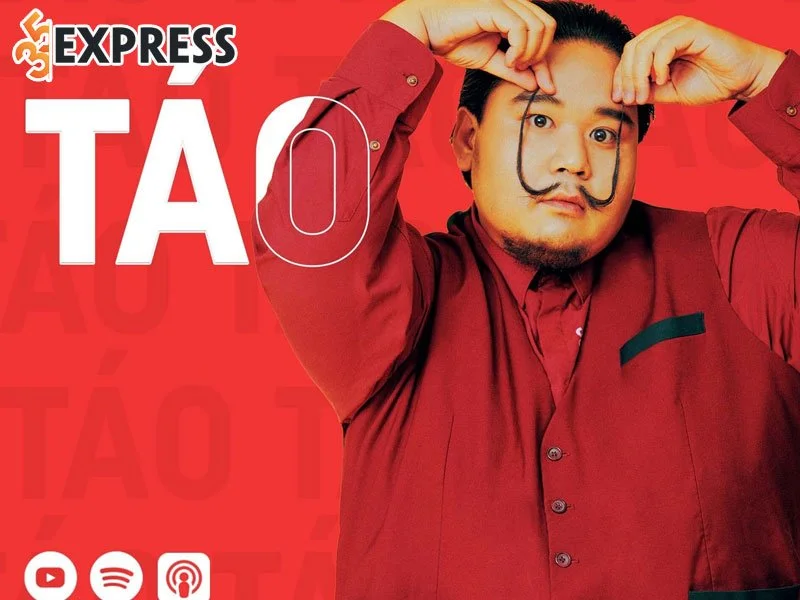 rapper-tao-noi-ve-hinh-minh-hoa-chiec-quan-tai-trong-show-mo-khi-dang-mo-1-35express