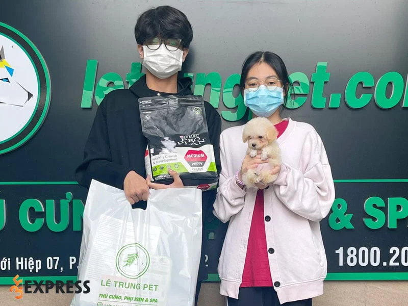 shop-thu-le-trung-quan-12-35express