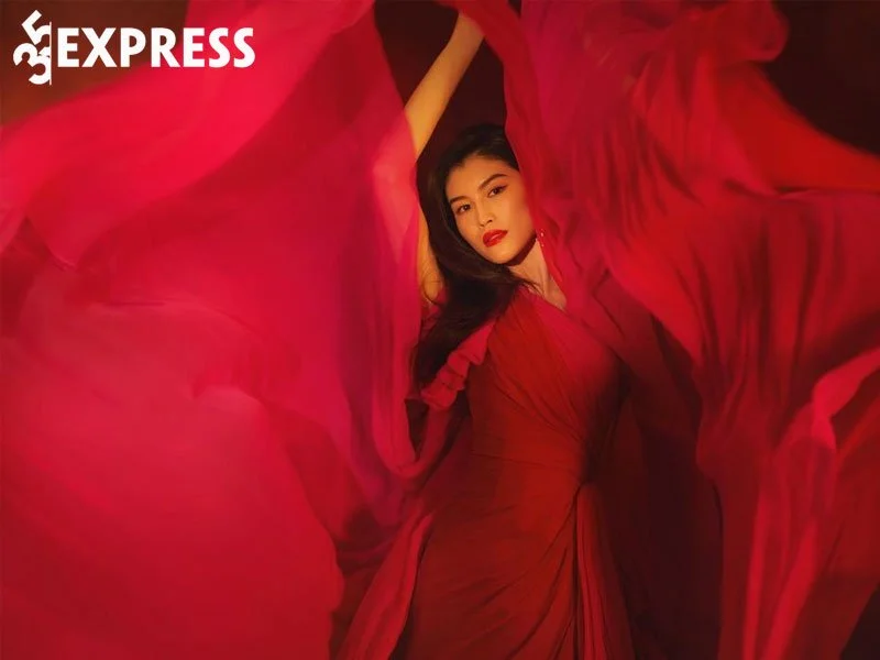 su-nghiep-dien-xuat-cua-sieu-mau-ha-tue-1-35express