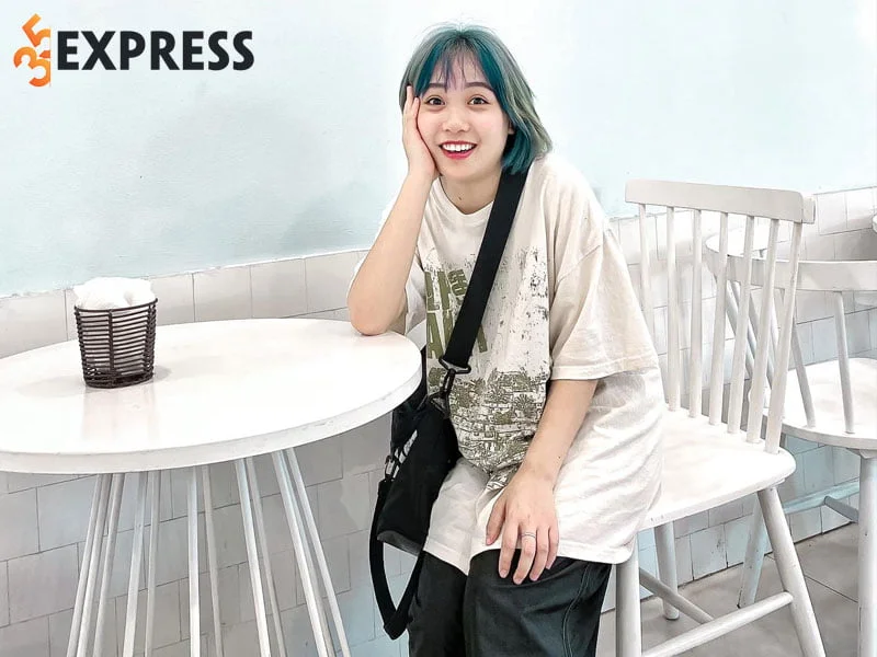 tiktoker-tieu-man-thau-la-ai-1-35express