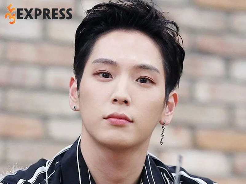 tom-tat-ly-lich-tieu-su-ca-si-himchan-35express