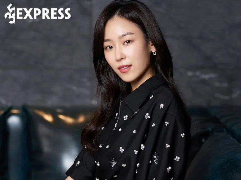 tom-tat-ly-lich-tieu-su-ca-si-seo-hyun-jin-35express