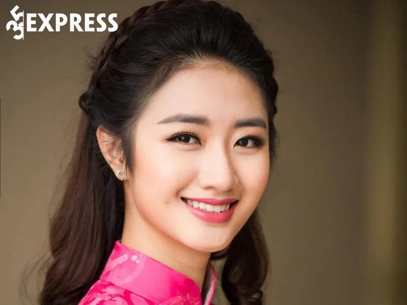 tom-tat-tieu-su-su-nghiep-hoa-hau-thu-ngan-35express