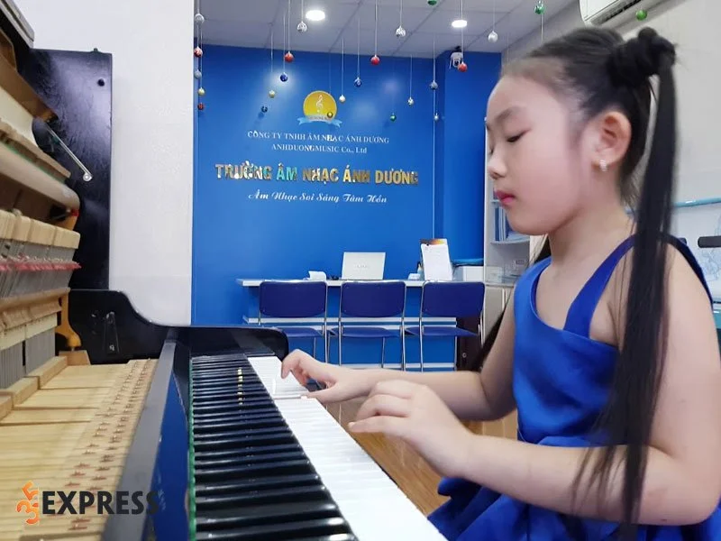 trung-tam-nhac-anh-duong-dan-piano-tphcm-uy-tin-chat-luong-35express