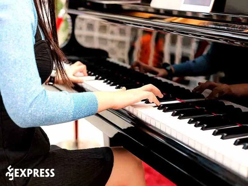viet-thanh-dia-chi-hoc-dan-piano-tphcm-35express