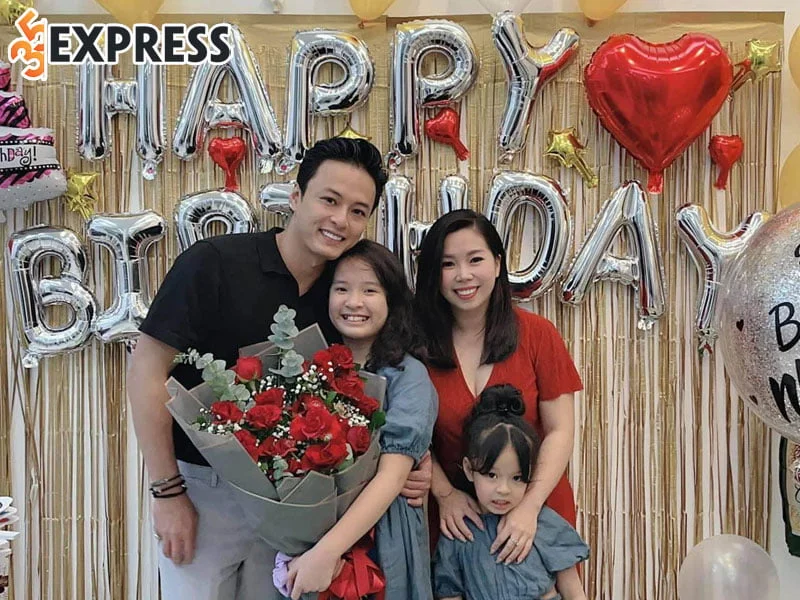 anh-dao-suy-sup-sau-tin-don-be-boi-ngoai-tinh-cua-hong-dang-1-35express
