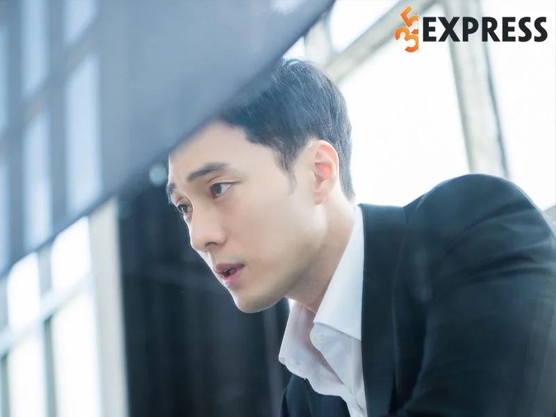 con-duong-su-nghiep-cua-dien-vien-so-ji-sub-2-35express